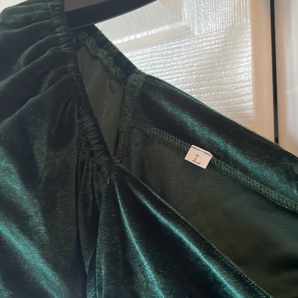 Shein green velvet ruched dress - Picture 5 of 6